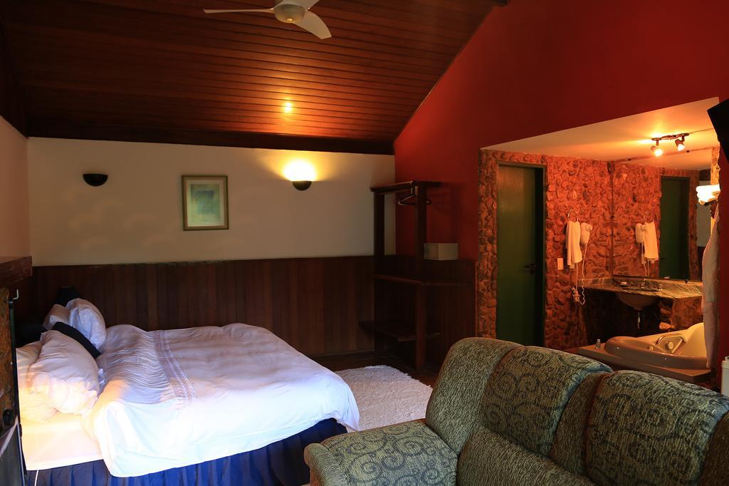Hotel Caminho Do Marimbondo Visconde De Maua Esterno foto